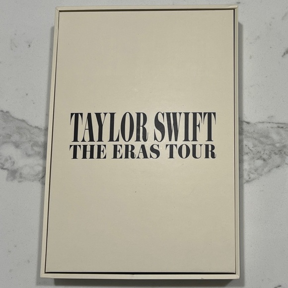 Rare Taylor Swift Eras Tour Box 🫶🏻 - Picture 3 of 4